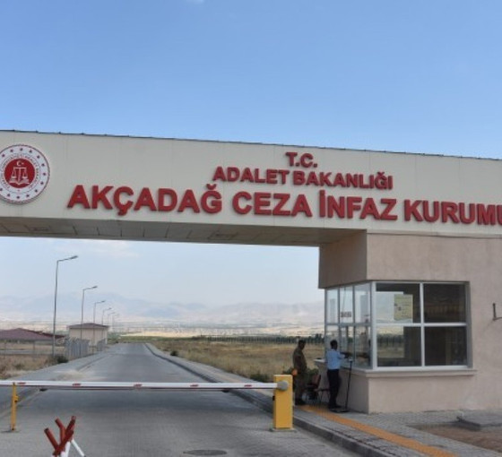 Cezaevlerinde tedaviye erişim sorunu: Mahpusların ağız içi ve çıplak arama dayatmasıyla tedavisi engelleniyor