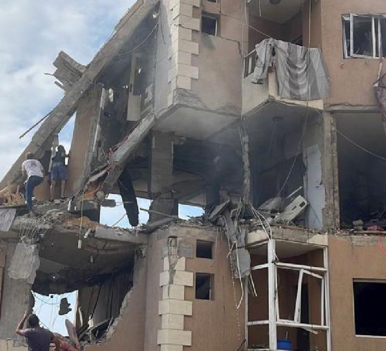 İsrail'in Lübnan'a düzenlediği hava saldırılarında 5 kişi öldü