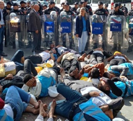 Fernas işçileri açlık grevinde: Çıplak ayak, tek kelime etmeden, hiçbir şey yemeden direniyorlar