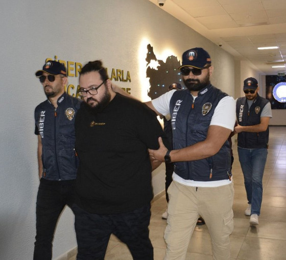 'Jahrein' anlattı: Gözaltında polis müdürü ifadesine yardımcı olmuş