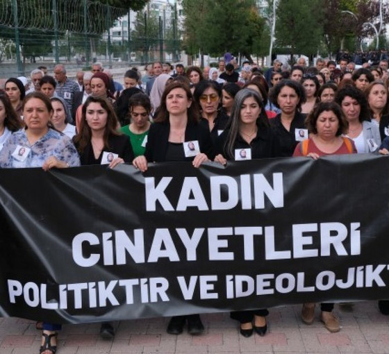 Kadınlardan Rojin için sessiz yürüyüş: 'Sokaklarda sesimizi, itirazlarımızı yürütmeye devam edeceğiz'