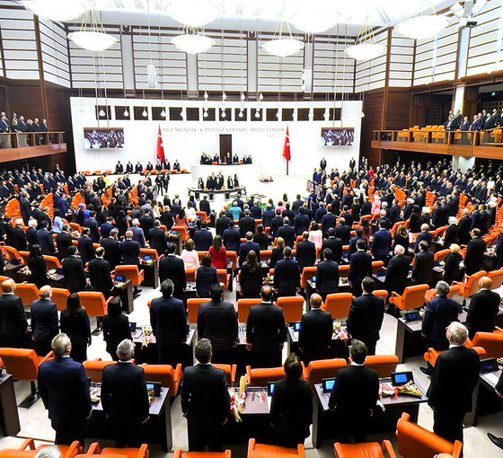CHP’nin Fernas önergesi AKP ve MHP oylarıyla reddedildi