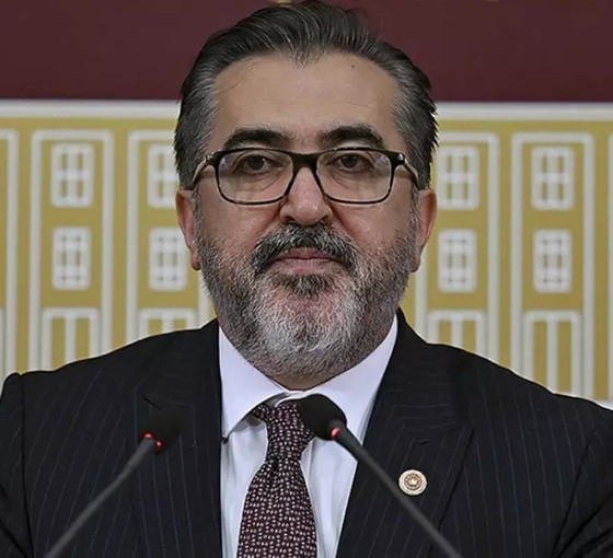 AKP'den 'kredi kartına vergi' açıklaması: Millet yanlışımıza 'dur' der