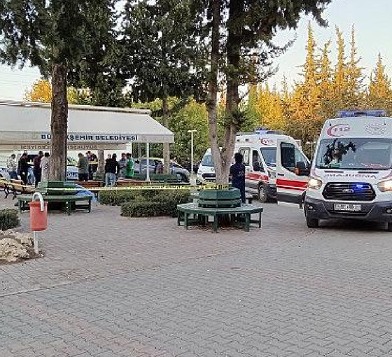 Adana'da mezarlık ziyaretinde anne ve iki kızı öldürüldü