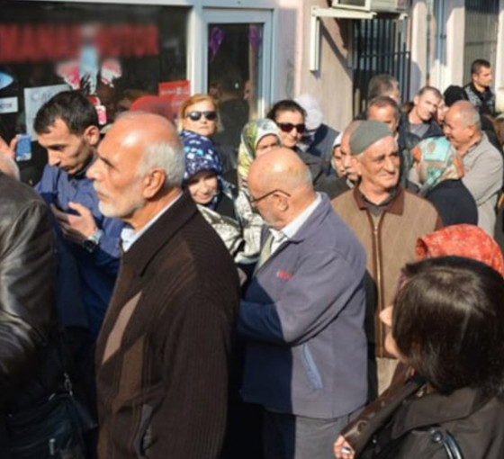 Emekçilerin ve emeklilerin zor kışı: 'Battaniye ve yorgan ile ısınacağız'