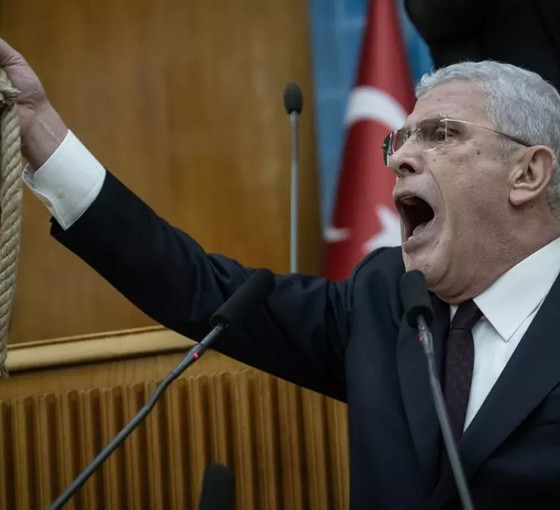 İYİ Parti: Dervişoğlu'nun attığı 'urgan' Bahçeli'ye gönderildi
