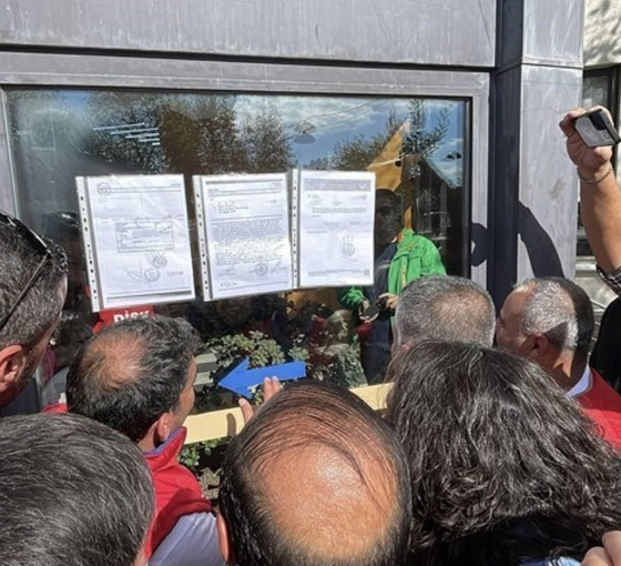 Kadıköy Belediyesi’ne grev kararı asıldı