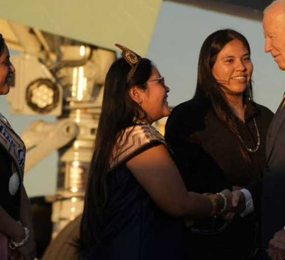 Biden, Amerikan yerlisi çocukların asimilesi nedeniyle özür diledi