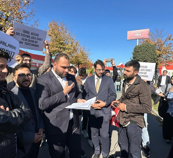 SAHA EXPO Fuarı'ndaki İsrail protestosuna polis engeli: 'Burası yeri değil'