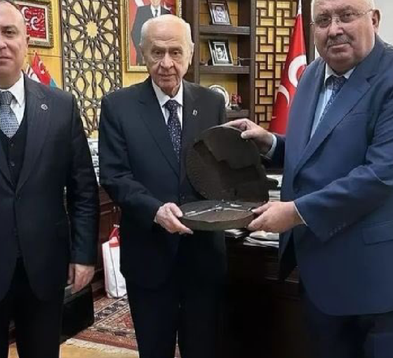 MHP'li Yönter'den silahlı fotoğraf paylaşımı