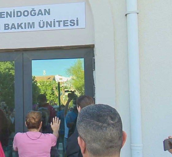Bebeklerin mamasına alkol koymuşlardı: Hastane su şişesinde odalara dağıttığı için karışmış