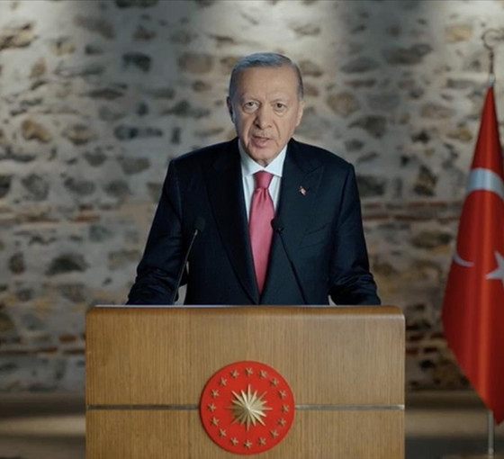 Erdoğan'dan Cumhuriyet Bayramı mesajı: Sevinçlerimizi yarıştıracağımız Türkiye'nin kapılarını açmak istiyoruz