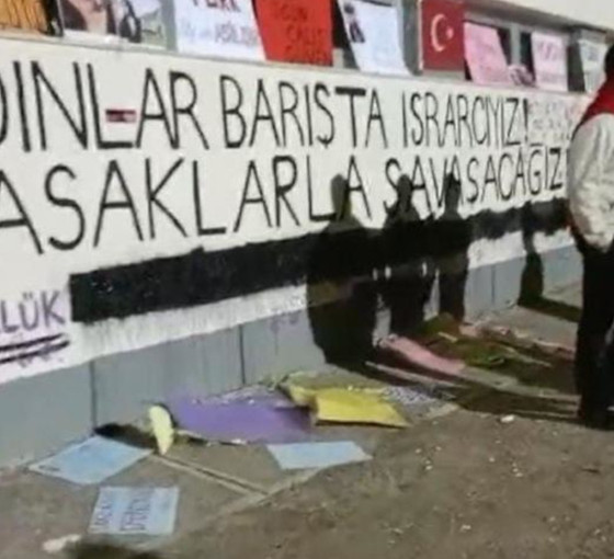 Ülkücüler ODTÜ’de ‘Kadın Duvarı'na saldırdı, Kürtçe dövizler yırtıldı