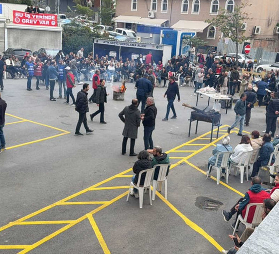 Kartal Belediyesi'nde işçiler greve çıktı