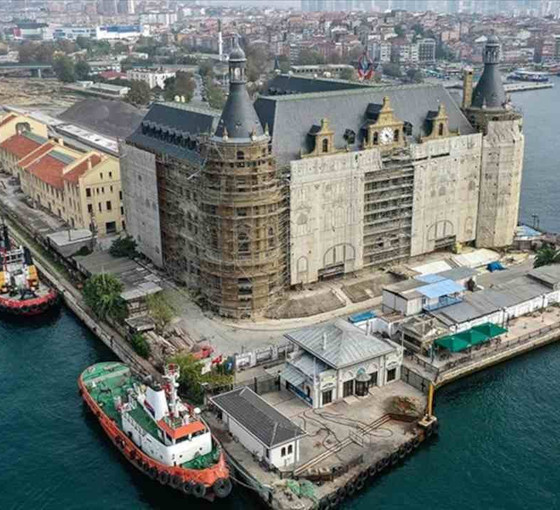 Bakan Ersoy: Haydarpaşa ve Sirkeci'de tren olacak, Millet Bahçesi olacak