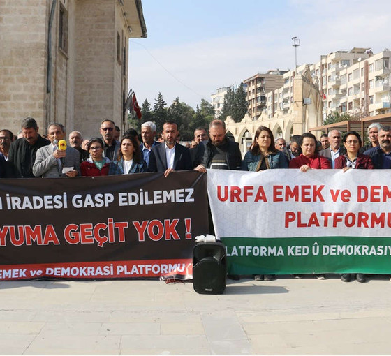 Urfa'da kayyım protestosu: 'Ahmet Özer serbest bırakılmalı, görevine dönmeli'