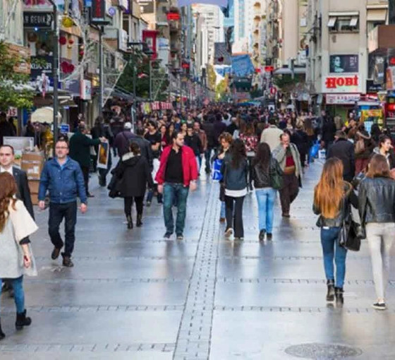 İzmir Barometresi: Beş Kürt'ten biri yoksul, yüzde 70'i destekleri yeterli bulmuyor