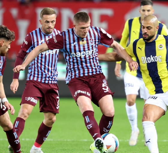 Trabzon'da büyük derbi: Fenerbahçe 90+12 golüyle kazandı