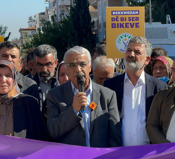Halfeti'de kayyım protestosu ikinci gününde... Sancar: Kayyım uygulaması Kürt sorununda çözümsüzlüğü derinleştiriyor
