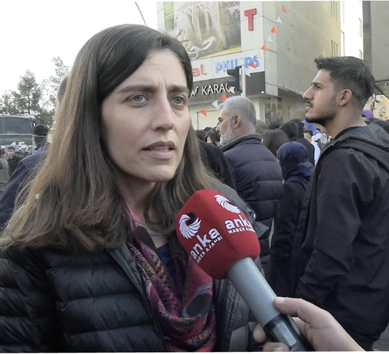 Batman Belediyesi Eşbaşkanı Gülistan Sönük: Kayyımlar devam ettikçe, müzakere ve diyalogdan bahsedilemez