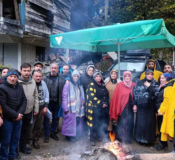 Uzungöl'de HES nöbeti: 'Vazgeçmemiz için bir hafta süre verildi'