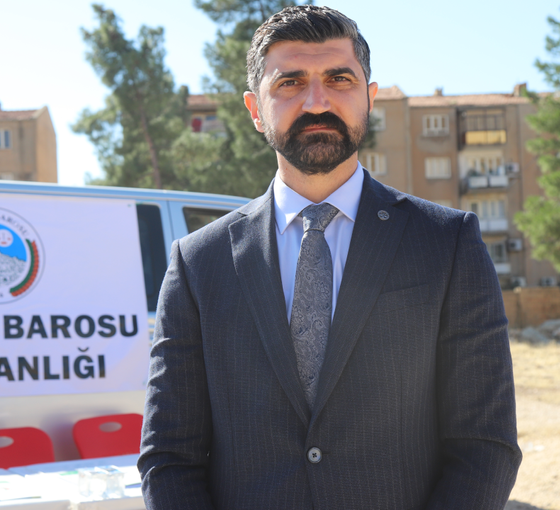 Mardin Barosu kayyım protestosundaki ihlallere karşı stant açtı