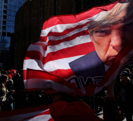Trump'ın başkan seçilmek için 270 eşiğini aştığı kesinleşti: Halk oyunda 5 milyonluk fark yiyen Harris Titanik faciasına dönüştü
