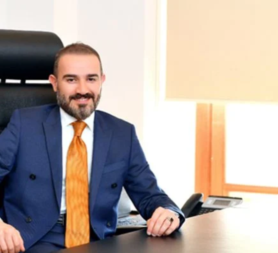 Esenyurt kayyımından ilk atama: AKP'li isim başkan yardımcılığına getirildi