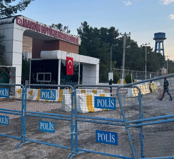 Aynı suda bin kere yıkanmak...