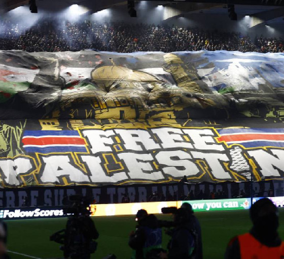 Şampiyonlar Ligi'nde 'Özgür Filistin' pankartı: Fransa İçişleri Bakanı ateş püskürdü, UEFA 'cezalık bir durum yok' dedi