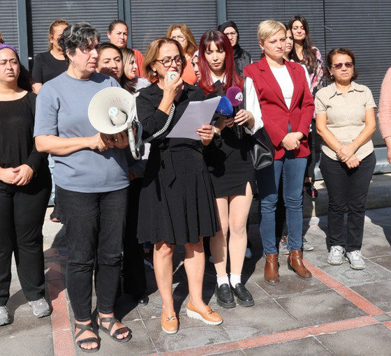 Kadın örgütlerinden kayyım protestosu: 'Kayyım en çok kadın temsiliyetine darbe vuruyor'