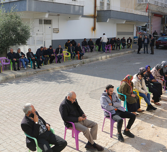 Halfeti'de kayyıma karşı nöbet 8'inci gününde... DEM Partili Şenyaşar'dan mitinge çağrı: Halk direnmeye devam ediyor