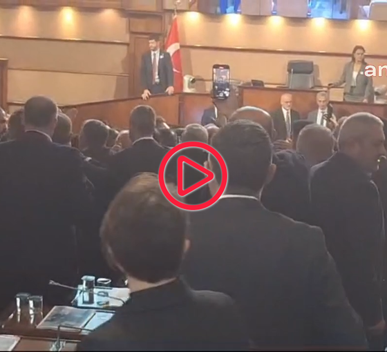 İBB Meclisi'nde kavga