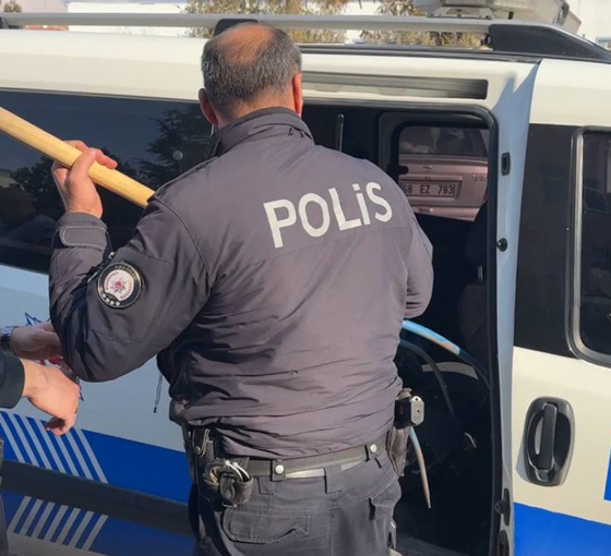 Aksaray'da hastanede şiddet: Dirgenle 4 kişiyi yaraladı