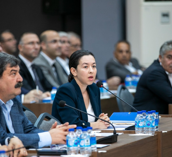 Mersin Büyükşehir Belediye Meclisi'nde kayyım tartışması