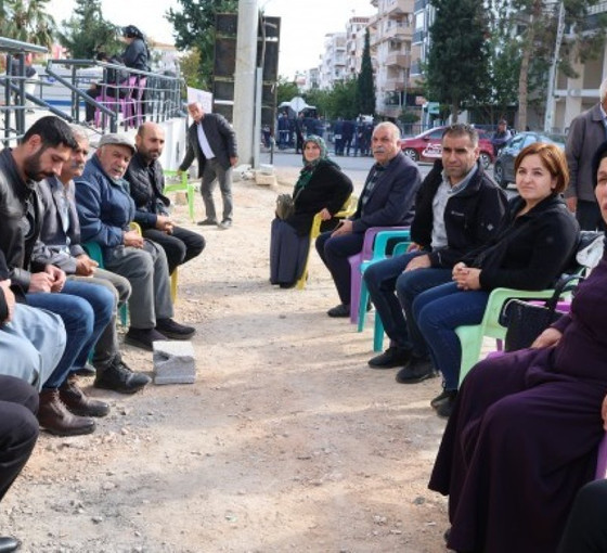 Emine Şenyaşar, Halfeti'deki kayyım nöbetinde