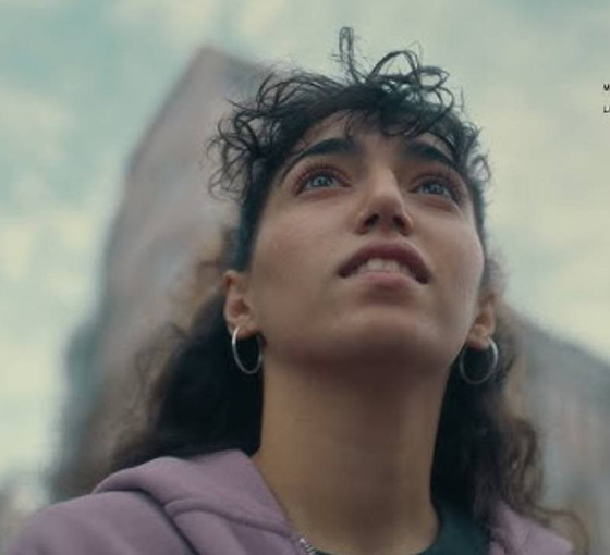 'Neredeyse Kesinlikle Yanlış'... Cansu Baydar: Gökyüzü ve tırnak, birbirine bağladığım iki kaçış noktası