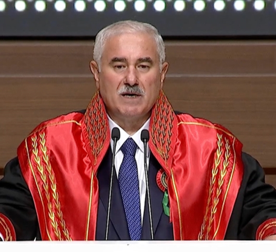 Kamu Başdenetçiliği'ne eski Yargıtay başkanı Akarca seçildi