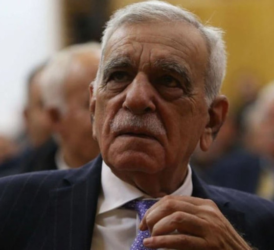 Ahmet Türk'ten 'Demokrasi ve Özgürlük Mitingi'ne çağrı