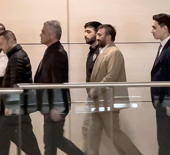 Mehmet Ali Erbil ve Serdar Ortaç Malta'dan önce Karadağ'da yasadışı bahisçilerle pazarlık yaptı iddiası