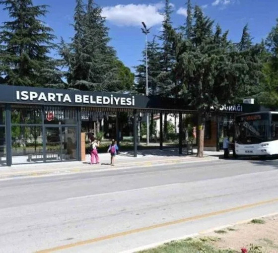 Isparta’daki ‘toplu ulaşım’ tekeli Sayıştay raporunda: ‘Mirasçılara devredilebiliyor’