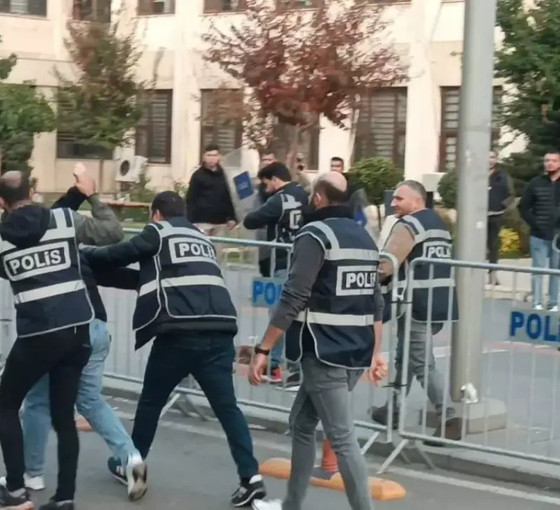 Mardin'deki kayyım protestolarında biri çocuk iki kişi tutuklandı