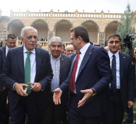 İBB Başkanı Ekrem İmamoğlu Mardin'de: Kayyım başımızı öne eğen bir durumdur