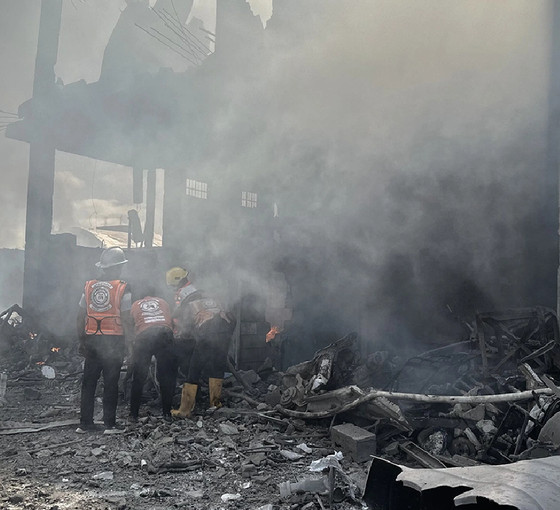 İsrail Gazze'de sivillerin sığındığı okulu vurdu: En az 10 kişi öldü
