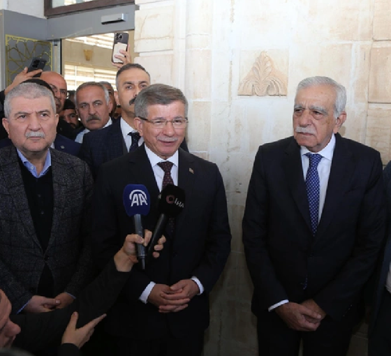 Ahmet Türk Mardin'de Ahmet Davutoğlu ile görüştü
