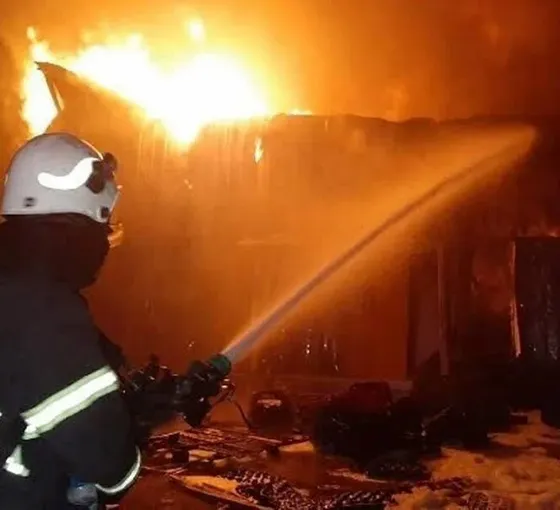İzmir'de 5 kardeşin öldüğü yangının itfaiye raporu çıktı: Elektrikli soba devrilip, halı ve laminantları tutuşturdu