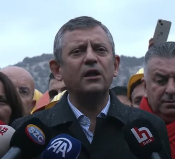 Özel'den madencilere destek ziyareti: 'Güçlü mücadele kadar kıymetli bir şey yok'