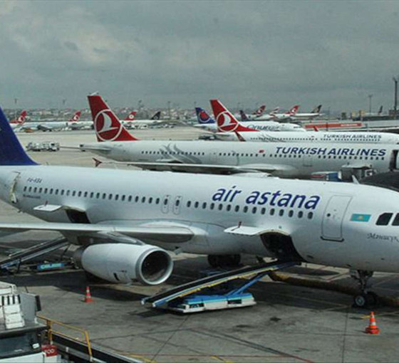 İstanbul'da fırtına: İniş yapamayan uçaklar İzmir ve Ankara'ya yönlendiriliyor