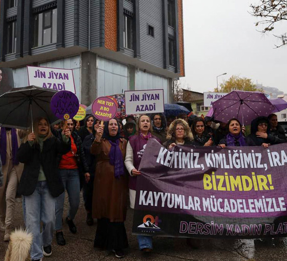 Dersim'de kadınlar kayyıma karşı yürüdü: 'Direnenler kazanacak'