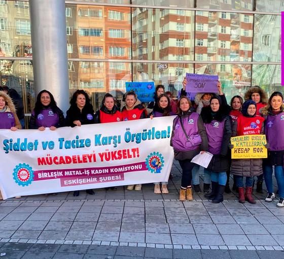 Kadınlar Eskişehir'de yürüdü: 'Kadın cinayetlerini, şiddet ve tacizi durdurun'